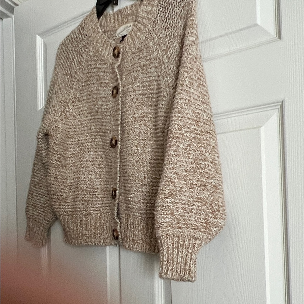 Universal Thread Beige Button-Up Cardigan